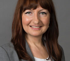 Dr. Amanda Christensen